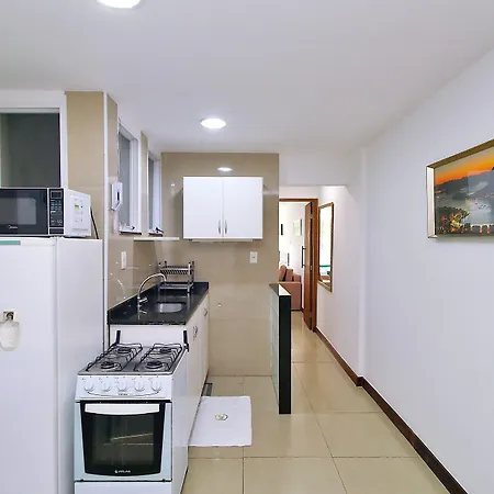Studio reformado para 5 pessoas em Copacabana-2
